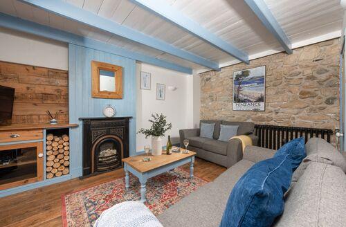 Last Minute Cottages - Saffron Cottage, St Ives