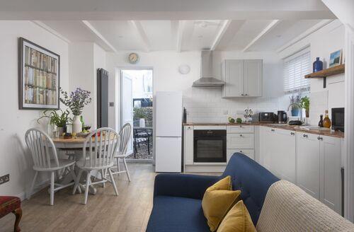 Last Minute Cottages - May Cottage, St  Ives