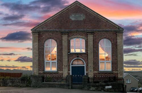 Last Minute Cottages - Cosy Treat af Forest Chapel Holidays Ltd