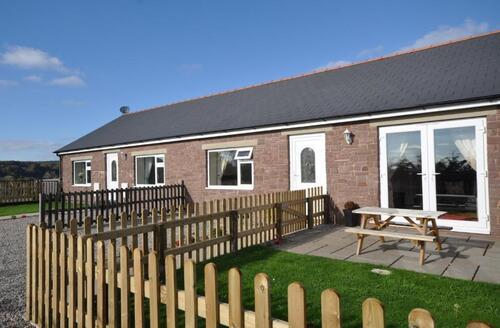 Last Minute Cottages - 2 Bed in Blakeney 54766