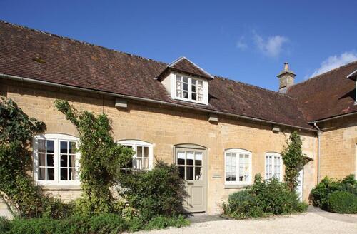 Last Minute Cottages - Saratoga Cottage