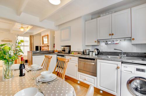 Last Minute Cottages - Chain Locker, 9 Church Place