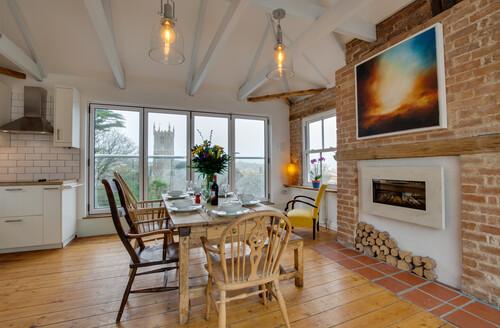 Last Minute Cottages - The Old Bakery Flat