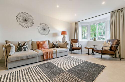 Last Minute Cottages - Lyonesse