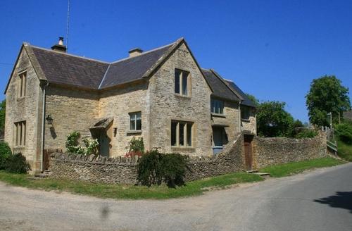 Last Minute Cottages - Hillside Cottage