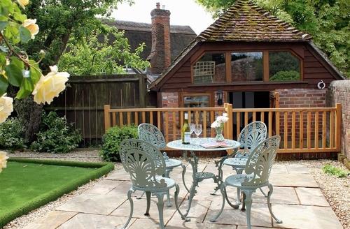 Last Minute Cottages - Pop's Barn