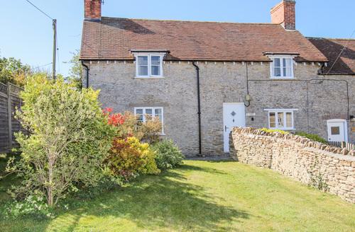 Last Minute Cottages - Lower Farm Cottage