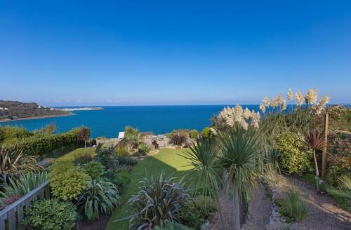 Last Minute Cottages - Island View