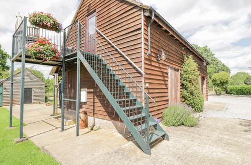 Last Minute Cottages - The Coach House