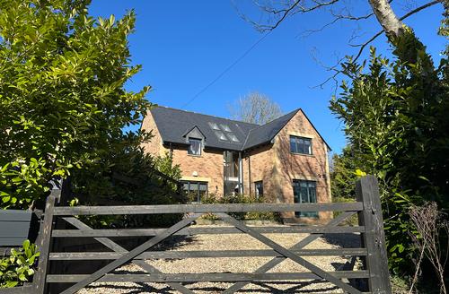 Last Minute Cottages - Woodside House