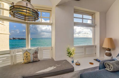 Last Minute Cottages - Lantern Loft - St Ives